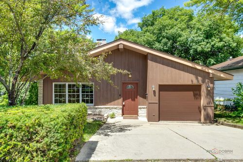 10 E Lake Shore Dr, Round Lake Park, IL, 60073-3030 | Card Image