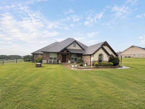115 Mike Thornton Ct, Weatherford, TX, 76088-1123 | Card Image