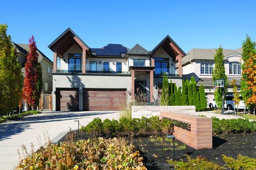 3425 Lakeshore Rd W, Oakville, ON, L6L0A3 | Card Image