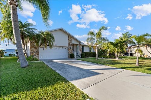 1230 Swan Ct, PUNTA GORDA, FL, 33950-7628 | Card Image