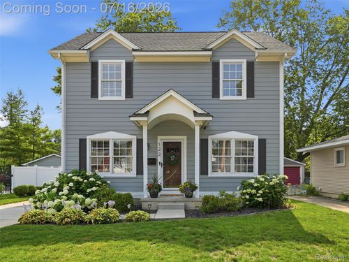 122 N Kenwood Ave, Royal Oak, MI, 48067-2308 | Card Image