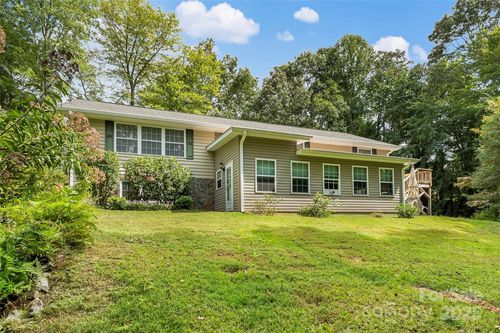 111 Maple Ridge Dr, Old Fort, NC, 28762-4601 | Card Image