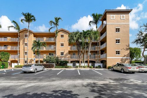 207-5842 Crystal Shores Drive, Boynton Beach, FL, 33437 | Card Image