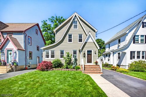 612 Larch St, Roselle Park, NJ, 07204-1603 | Card Image