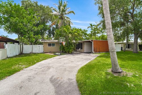 308 Nw 27th St, Wilton Manors, FL, 33311-3015 | Card Image
