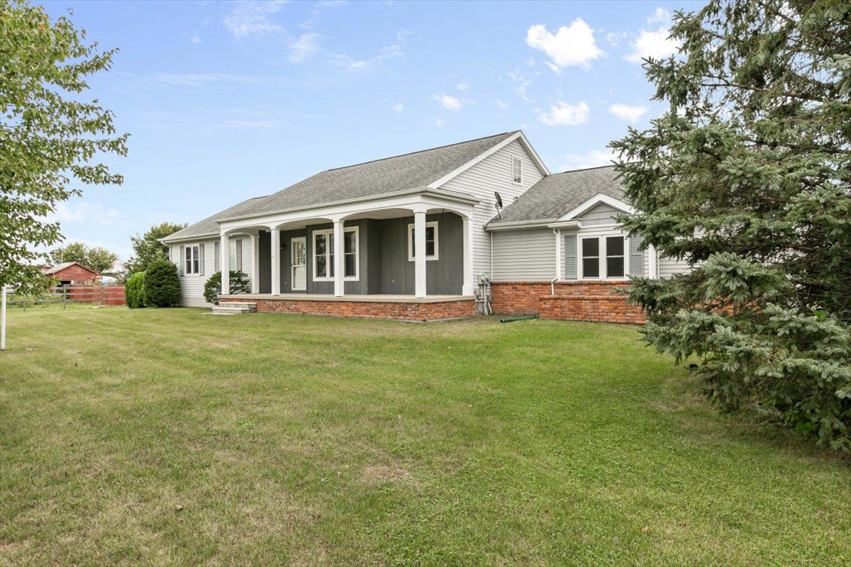 Doty Rd, Monroe, MI 48162