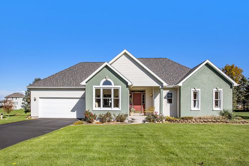 18 W Suttons Rdg, Battle Creek, MI, 49014-8354 | Card Image