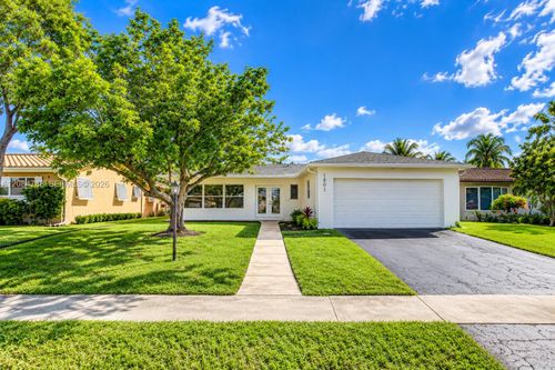1801 N 54th Ave, Hollywood, FL, 33021-3927 | Card Image