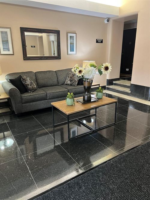 apt-5e-280 Collins Ave, Mount Vernon, NY, 10552-1710 | Card Image