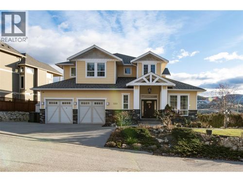 1251 Wilmot Avenue, Kelowna, BC, V1P1M1 | Card Image