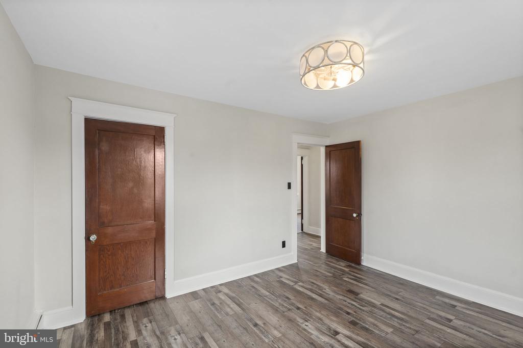 Residential in BURLINGTON 5