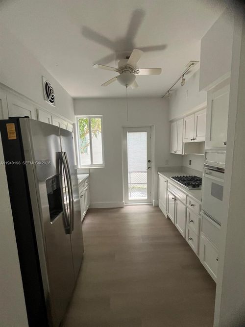 1a-3921 N Meridian Ave, Miami Beach, FL, 33140-3838 | Card Image