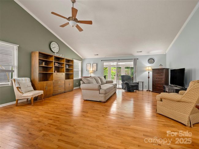 12 Tisha Ln, Townhouse with 3 bedrooms, 2 bathrooms and null parking in Hendersonville NC | Image 19