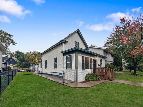 1532 Monroe St Ne, Minneapolis, MN, 55413-1437 | Card Image