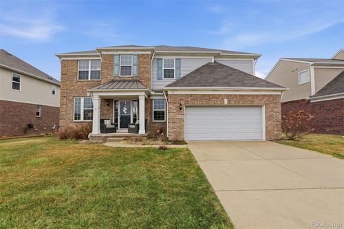 49378 Camarosa Ln, Macomb, MI, 48044-1157 | Card Image