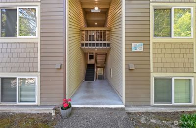 C302 - 204 Mountain Park Boulevard Sw, Condo with 3 bedrooms, 1 bathrooms and 1 parking in Issaquah WA | Image 3