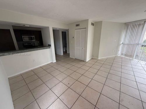 apt-e101-6995 Nw 186th St, Hialeah, FL, 33015-3405 | Card Image