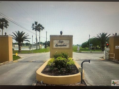 65 Arrowhead Dr, Palacios, TX, 77465-1868 | Card Image