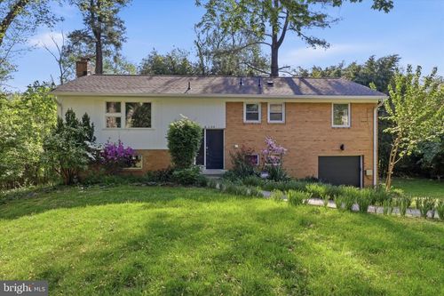 8104 Hawthorne Ct, BETHESDA, MD, 20817-3141 | Card Image