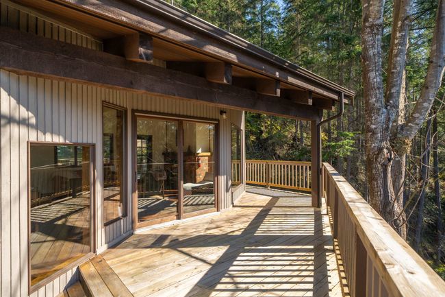 1557 White Sails Dr, House other with 3 bedrooms, 3 bathrooms and 4 parking in Bowen Island BC | Image 23