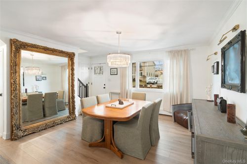 2552 Woodland Ave, Wantagh, NY, 11793-4424 | Card Image