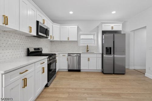 182 N Maple Ave, East Orange, NJ, 07017-4461 | Card Image
