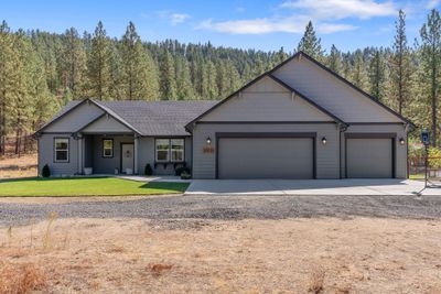 20025 N Mathias Ln, Home with 4 bedrooms, 3 bathrooms and null parking in Nine Mile Falls WA | Image 1