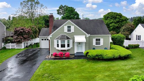 106 Holly Dr, New Windsor, NY, 12553-6622 | Card Image