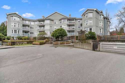 405-13955 Laurel Dr, Surrey, BC, V3T1A8 | Card Image