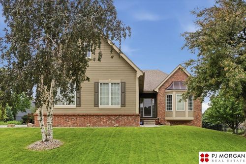 17621 Prestwick Ave, Omaha, NE, 68136-1521 | Card Image