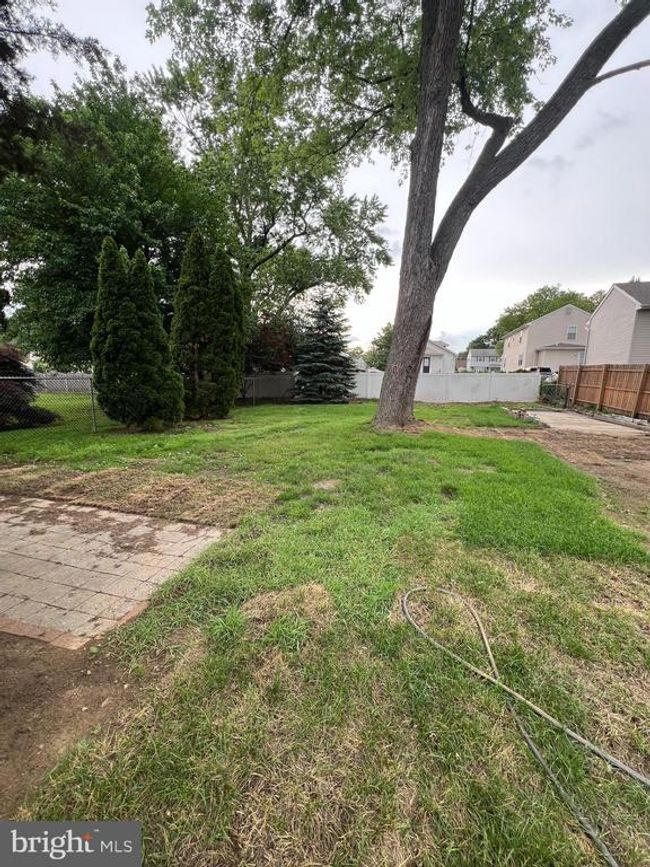 41 N Clinton Ave, House other with 3 bedrooms, 1 bathrooms and null parking in MAPLE SHADE NJ | Image 20