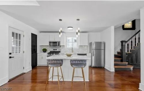 100 Riggs Pl, West Orange, NJ, 07052-5212 | Card Image