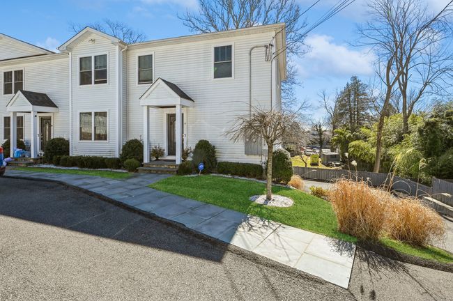 A - 20 Lower Rocks Ln, Condo with 3 bedrooms, 3 bathrooms and null parking in Norwalk CT | Image 32