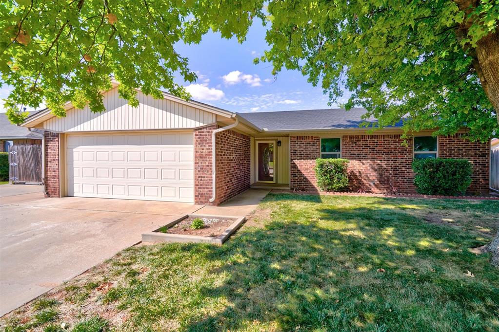 16th St, Moore, OK 73160