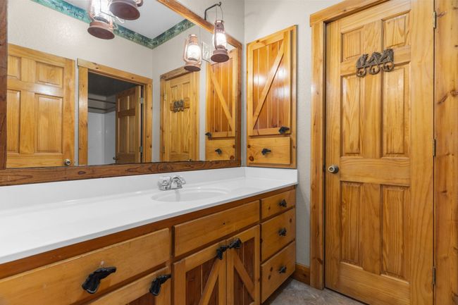 Bathroom with vanity | Image 25