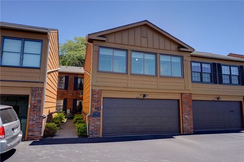 26 Beacon Hl, Fairport, NY, 14450-3365 | Card Image