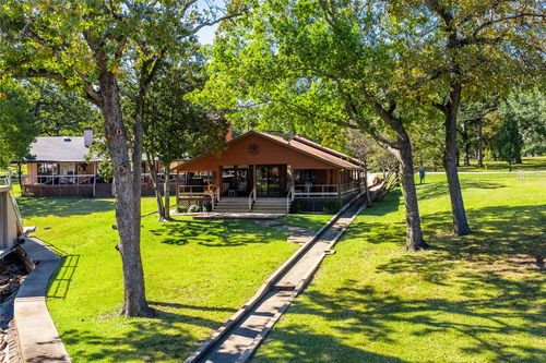 1524 Villa Cove Dr, Tool, TX, 75143-1600 | Card Image