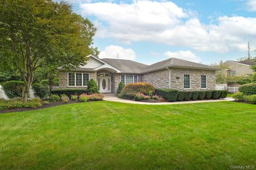 299 Pine Acre Blvd, Dix Hills, NY, 11746-8518 | Card Image