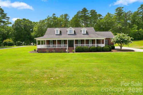 1134 Oakwood Dr, Chester, SC, 29706-5748 | Card Image