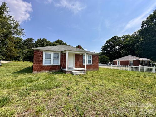 1740 Patterson St, China Grove, NC, 28023-6796 | Card Image