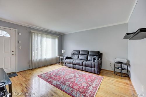 351 W Baker Ave, Clawson, MI, 48017-1561 | Card Image
