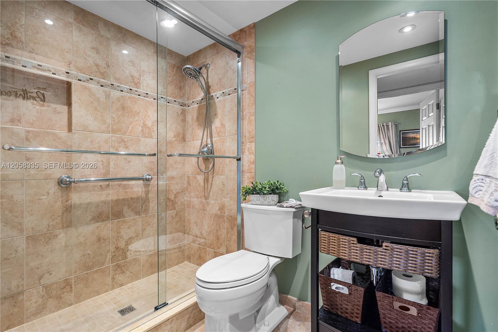 Residential Lease in Lauderdale By The Sea 5