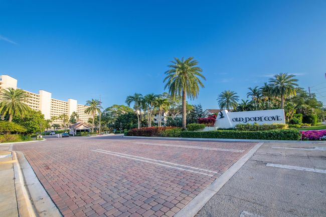 APT-1134 - 122 Lakeshore Dr, Condo with 2 bedrooms, 2 bathrooms and null parking in North Palm Beach FL | Image 76