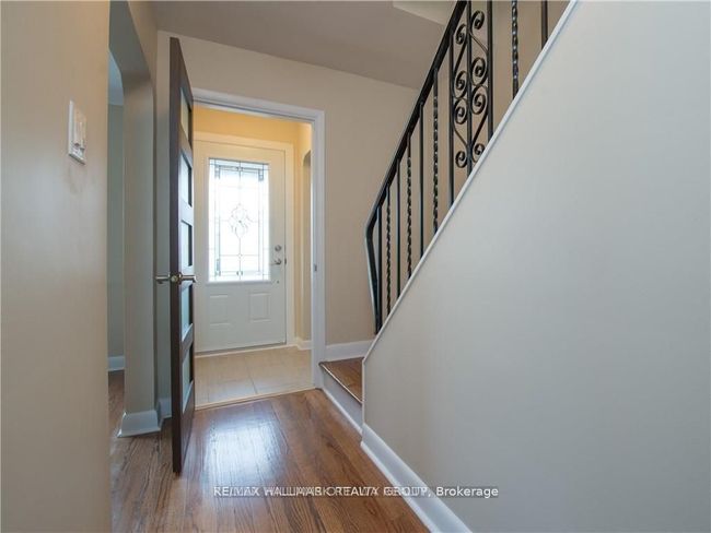 298A Woodroffe Avenue, House attached with 3 bedrooms, 2 bathrooms and 3 parking in Woodroffe ON | Image 5