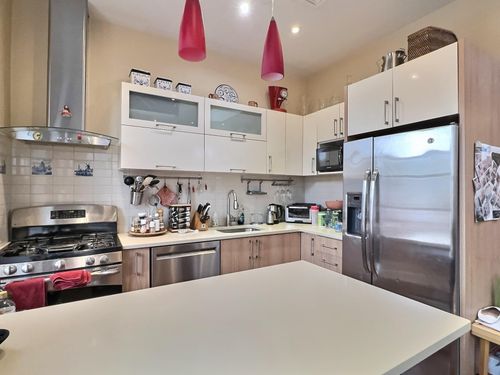 2-2111 46th Ave, Long Island City, NY, 11101-4701 | Card Image