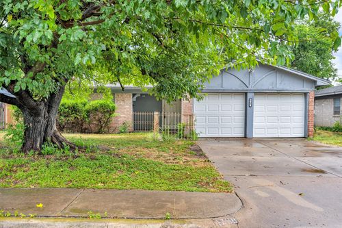 1768 Americana Blvd, Blue Mound, TX, 76131-1134 | Card Image