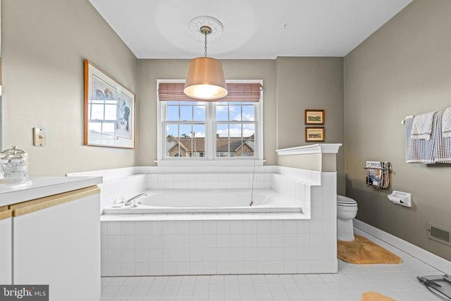 48 Sandhurst Dr, Townhouse with 3 bedrooms, 3 bathrooms and null parking in MOUNT LAUREL NJ | Image 30
