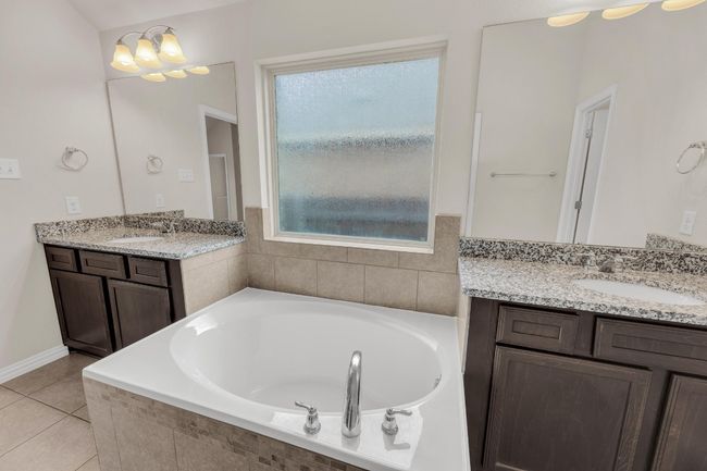 22008 Abigail Way, House other with 3 bedrooms, 2 bathrooms and 4 parking in Pflugerville TX | Image 22
