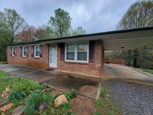 1418 Mitchell Rd, Chatham, VA, 24531-4262 | Card Image