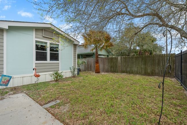 1610 Hardee St, House other with 3 bedrooms, 2 bathrooms and null parking in Rockport TX | Image 5